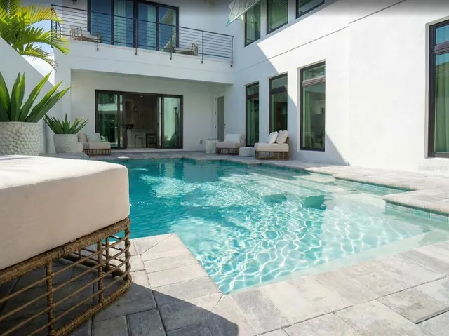 $1,550,000 | 6317 Turtle Grass Drive, Bradenton, FL 34210