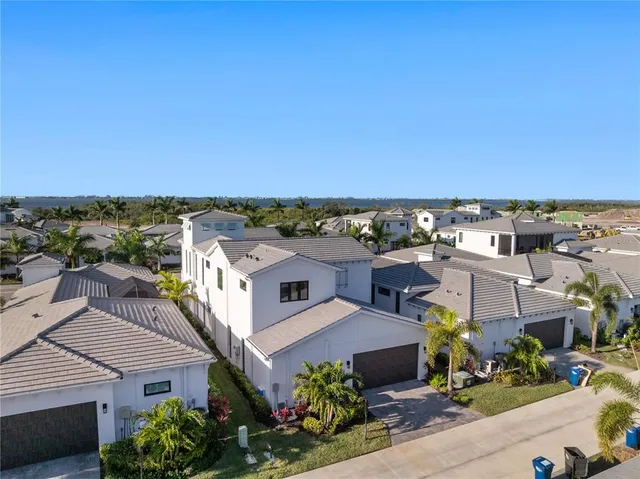 $1,550,000 | 6317 Turtle Grass Drive, Bradenton, FL 34210