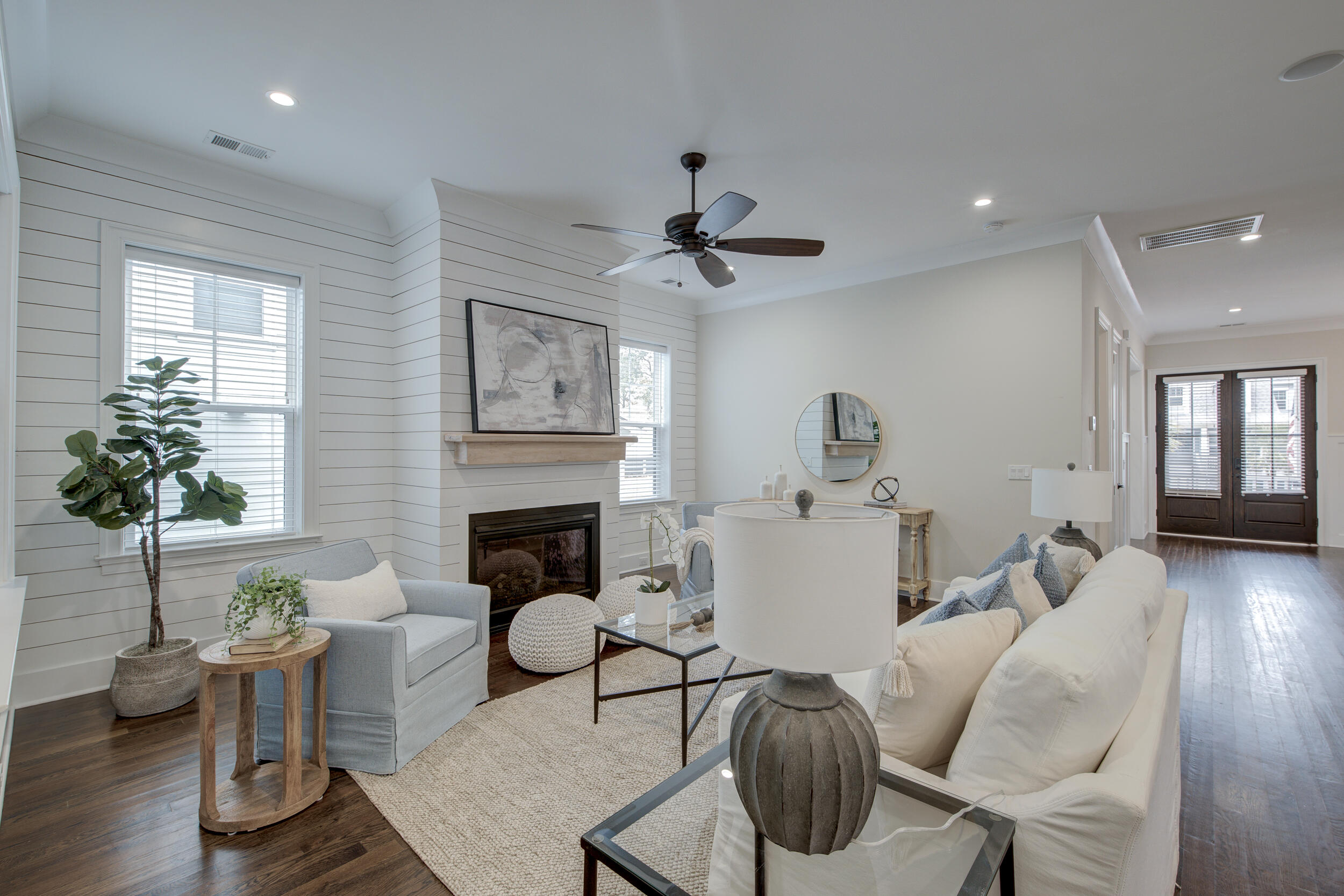 1489 Red Tide Road Mount Pleasant, SC 29466 - Photo 8 of 103 DSC_3261_2_3_4_5