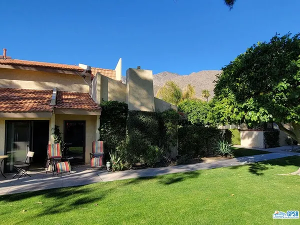 $2,500 | 2600 South Palm Canyon Drive, Unit 20, Palm Springs, CA 92264