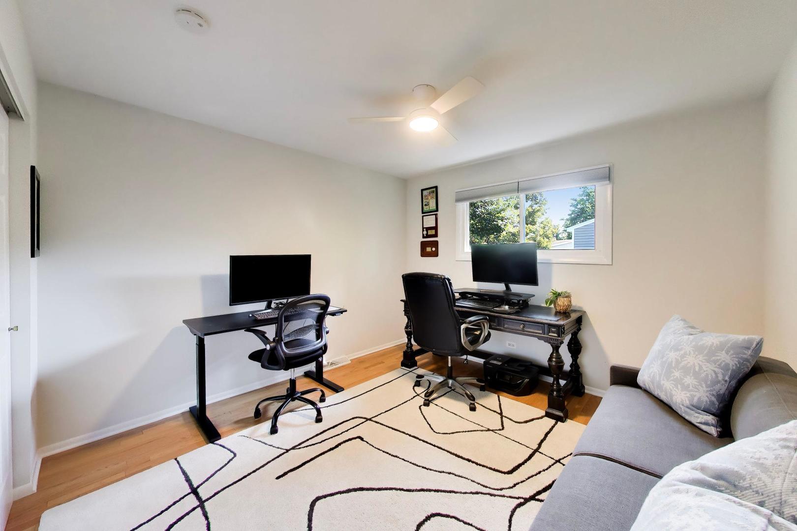 1939 Clover Road Northbrook, IL 60062 - Photo 24 of 41 Gallery Image 24