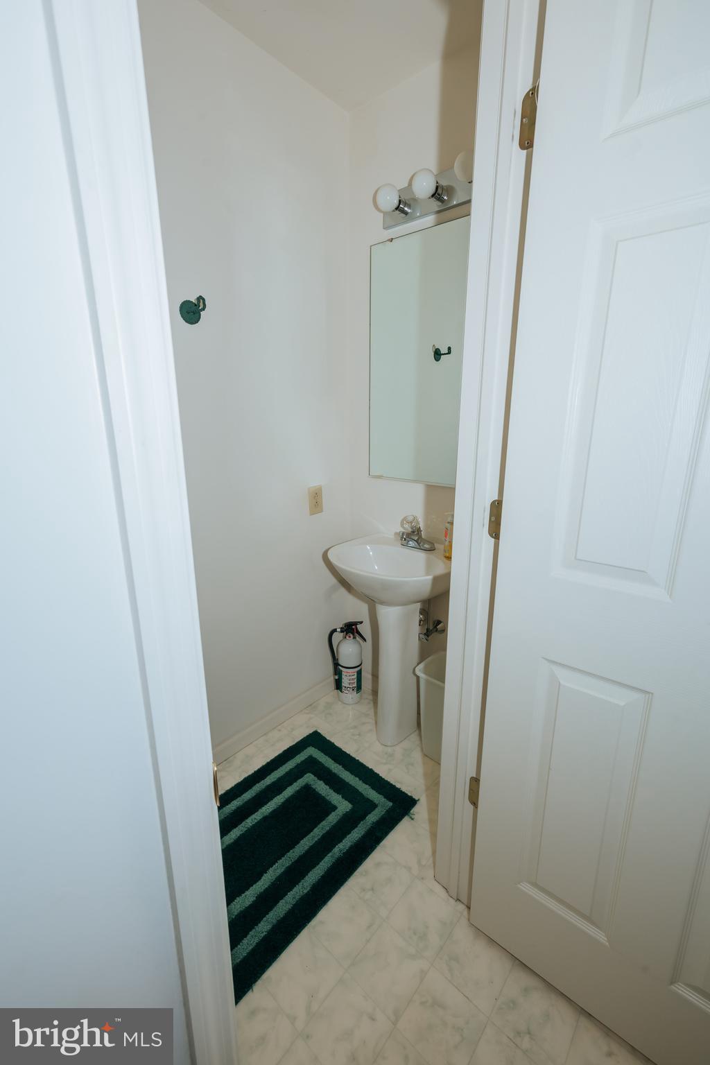126 Bainbridge Circle Reading, PA 19608 - Photo 9 of 41