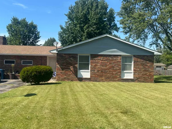 $155,000 | 1208 Roberta Drive, Murphysboro, IL 62966