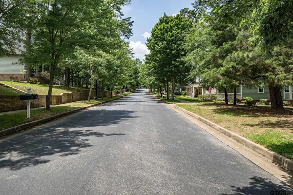 $73,000 | 4028 Hanover Place, Tyler, TX 75701