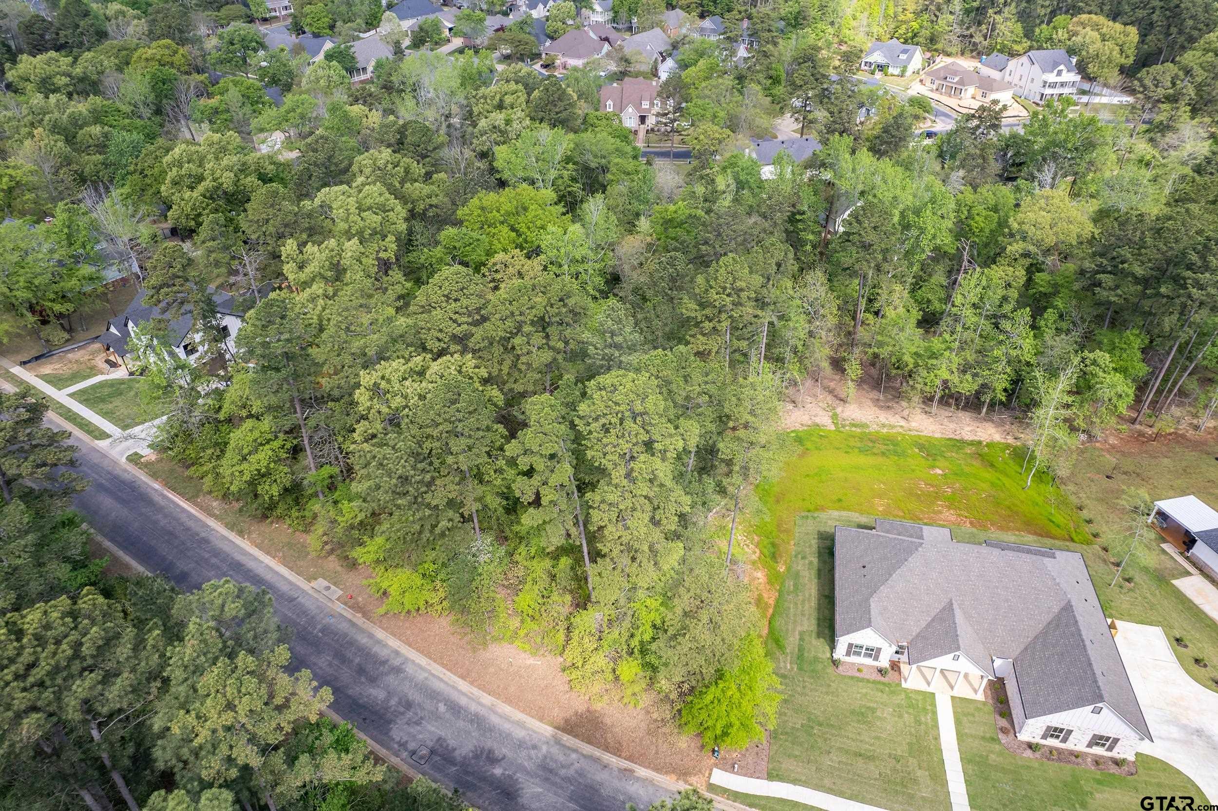 4028 Hanover Place Tyler, TX 75701 - Photo 10 of 16 a view of a yard from a balcony