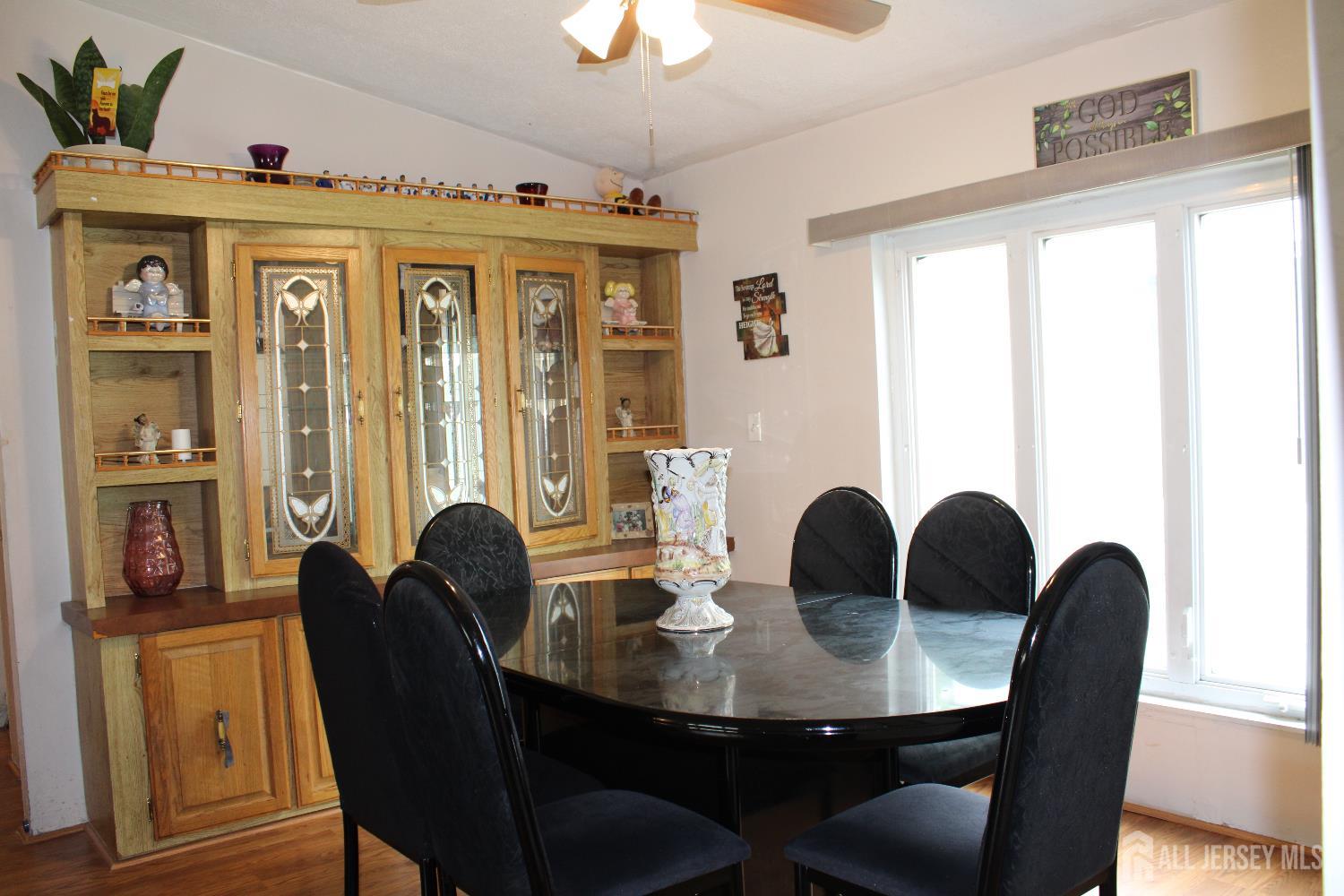 19 Twain Road North Brunswick, NJ 08902 - Photo 12 of 27 Gallery Image 12