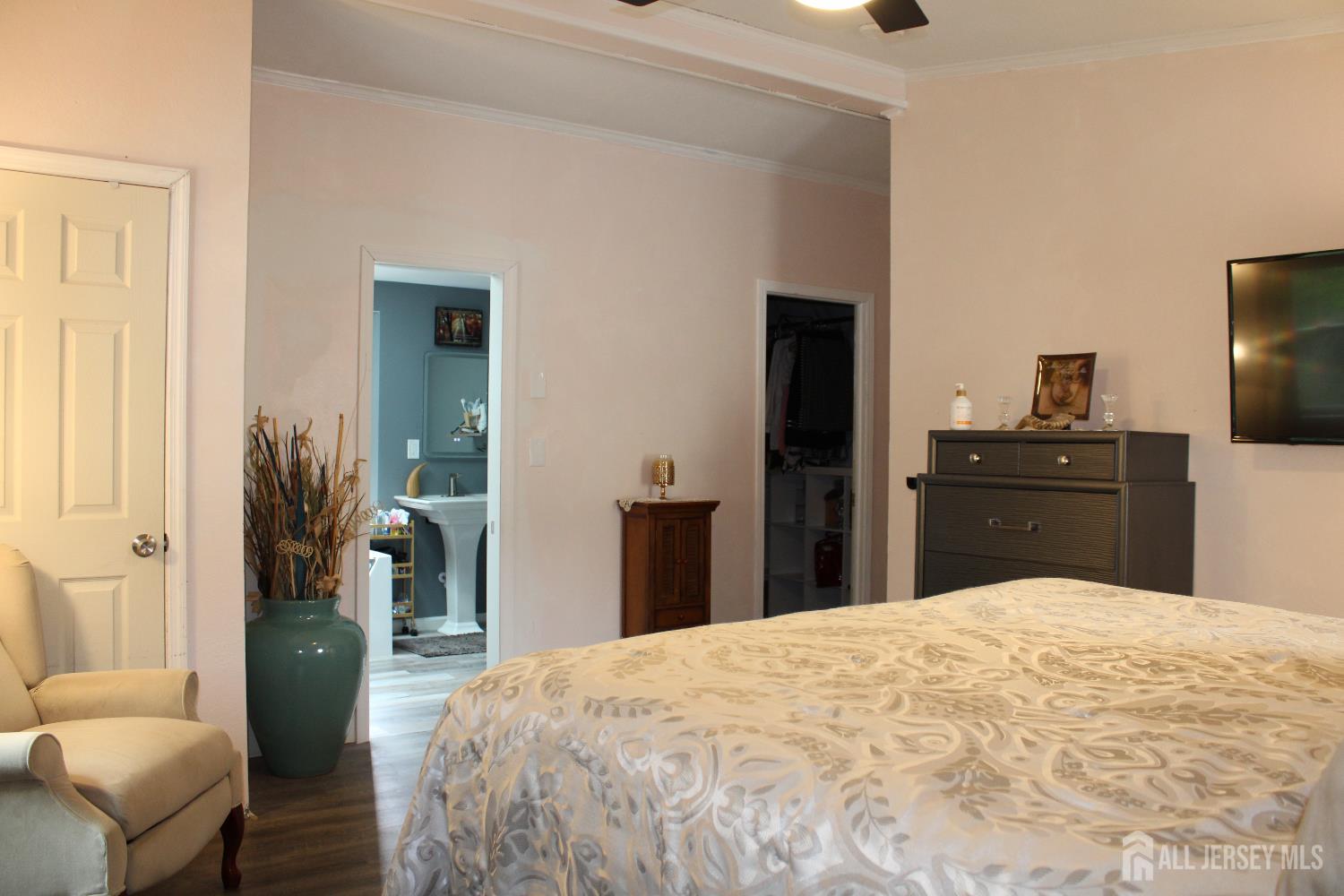 19 Twain Road North Brunswick, NJ 08902 - Photo 15 of 27 Gallery Image 15
