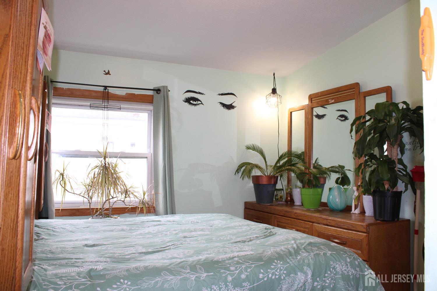 19 Twain Road North Brunswick, NJ 08902 - Photo 20 of 27 Gallery Image 20