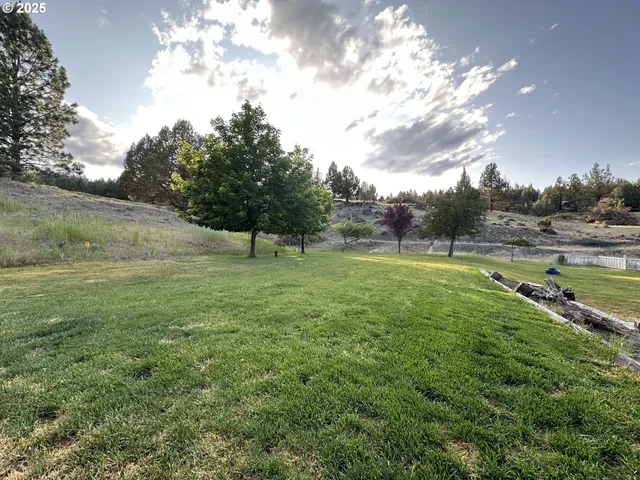 $380,000 | 27028 Adam Road, Canyon City, OR 97820