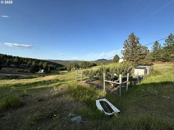 $380,000 | 27028 Adam Road, Canyon City, OR 97820