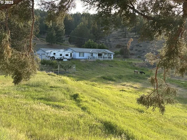 $380,000 | 27028 Adam Road, Canyon City, OR 97820