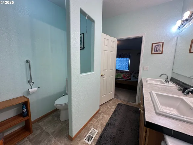 $380,000 | 27028 Adam Road, Canyon City, OR 97820