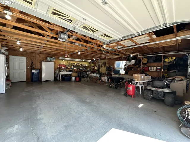 $380,000 | 27028 Adam Road, Canyon City, OR 97820