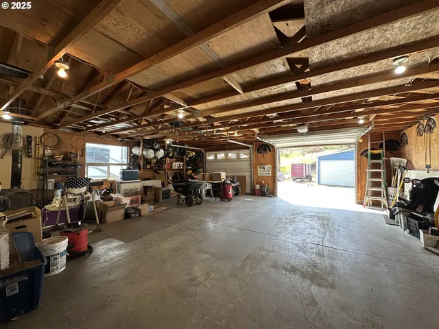 $380,000 | 27028 Adam Road, Canyon City, OR 97820