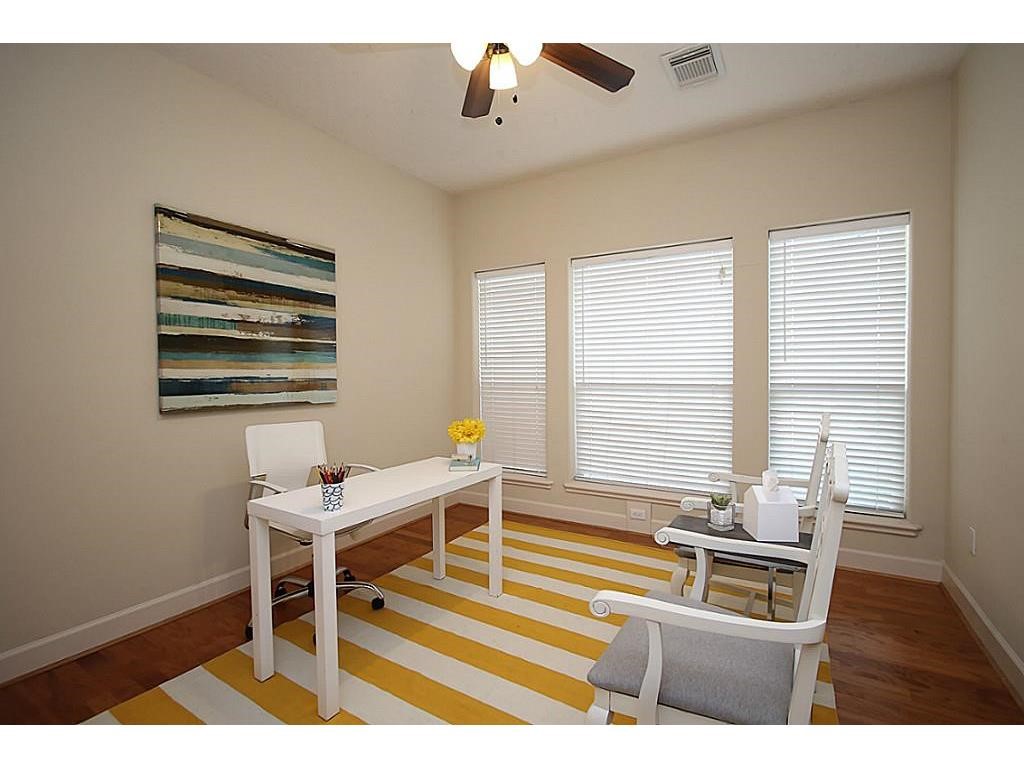 5807 Maxie Street Houston, TX 77007 - Photo 4 of 25