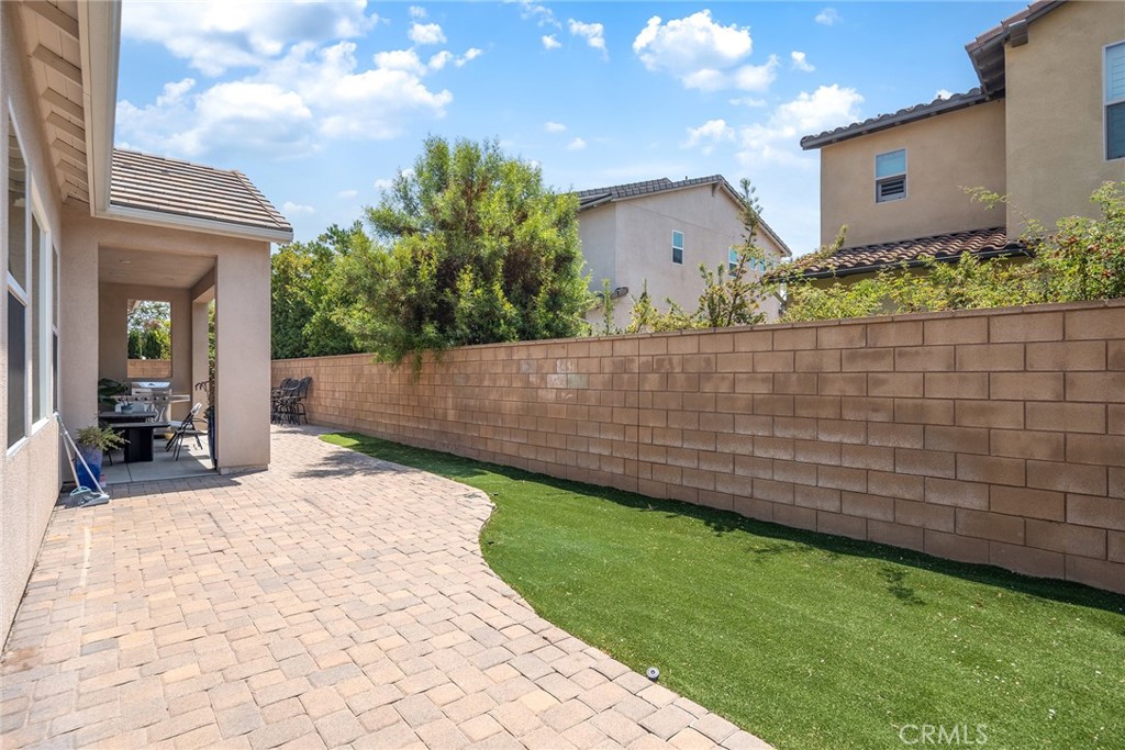 61 Windwalker Way Tustin, CA 92782 - Photo 48 of 57