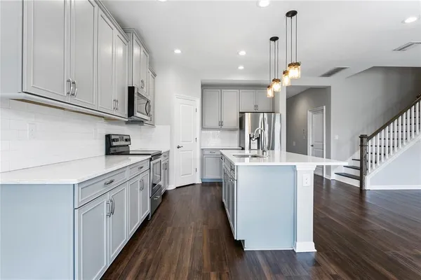 $2,900 | 1221 Montgomery Bell Road, Wesley Chapel, FL 33543