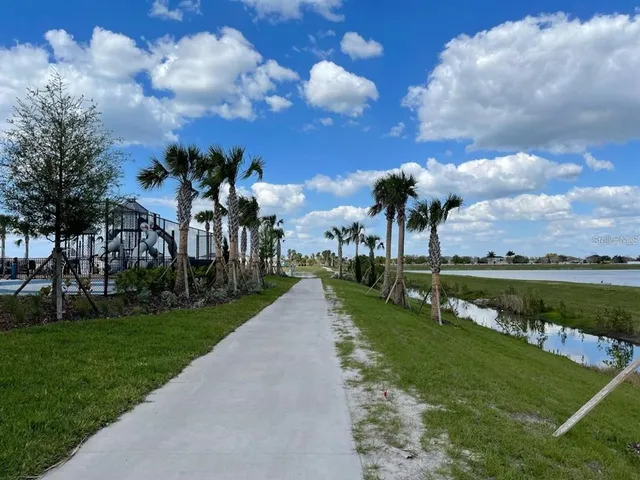 $2,200 | 550 Calico Scallop Street, Ruskin, FL 33570