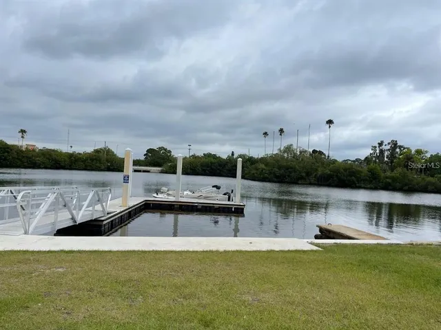 $2,200 | 550 Calico Scallop Street, Ruskin, FL 33570