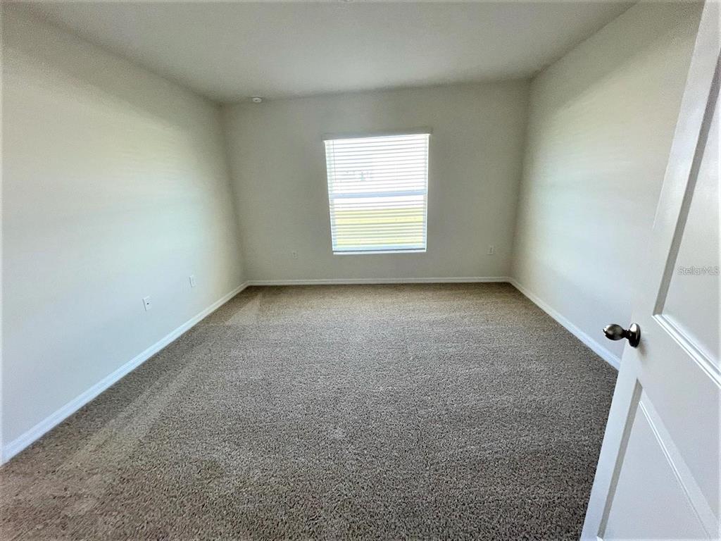 550 Calico Scallop Street Ruskin, FL 33570 - Photo 10 of 36