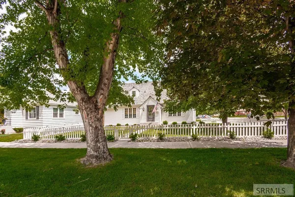 $525,000 | 2095 S Boulevard, Idaho Falls, ID 83404