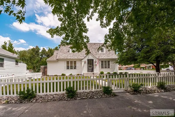 $525,000 | 2095 S Boulevard, Idaho Falls, ID 83404