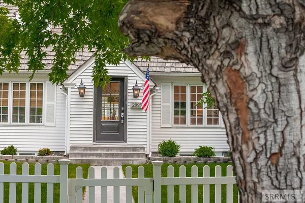 $525,000 | 2095 S Boulevard, Idaho Falls, ID 83404