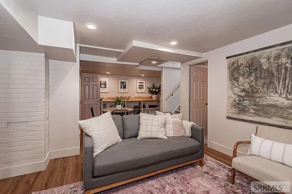 $525,000 | 2095 S Boulevard, Idaho Falls, ID 83404