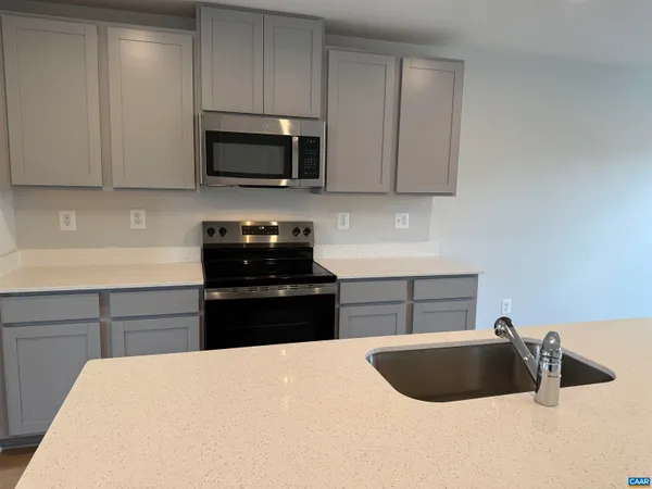 $2,350 | 99 Oldfield Drive, Charlottesville, VA 22902