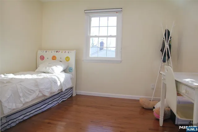 $4,800 | 284 Hickory Avenue, Tenafly, NJ 07670