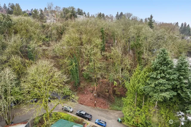 $549,950 | 2211 16th Avenue East, Seattle, WA 98112