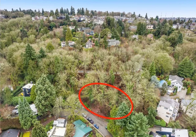 $549,950 | 2211 16th Avenue East, Seattle, WA 98112