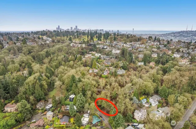 $549,950 | 2211 16th Avenue East, Seattle, WA 98112