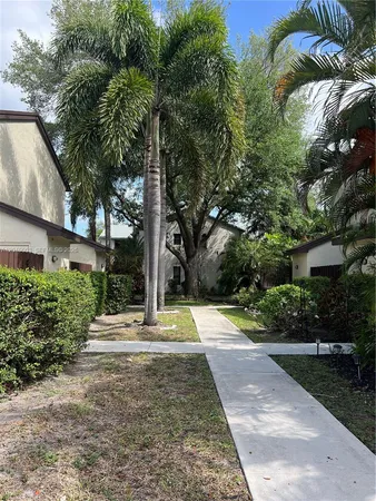 $2,550 | 3357 Cocoplum Circle, Unit 33133, Coconut Creek, FL 33063