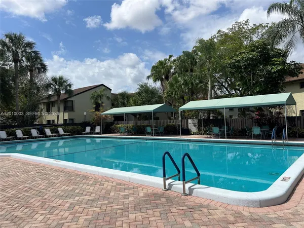 $2,550 | 3357 Cocoplum Circle, Unit 33133, Coconut Creek, FL 33063