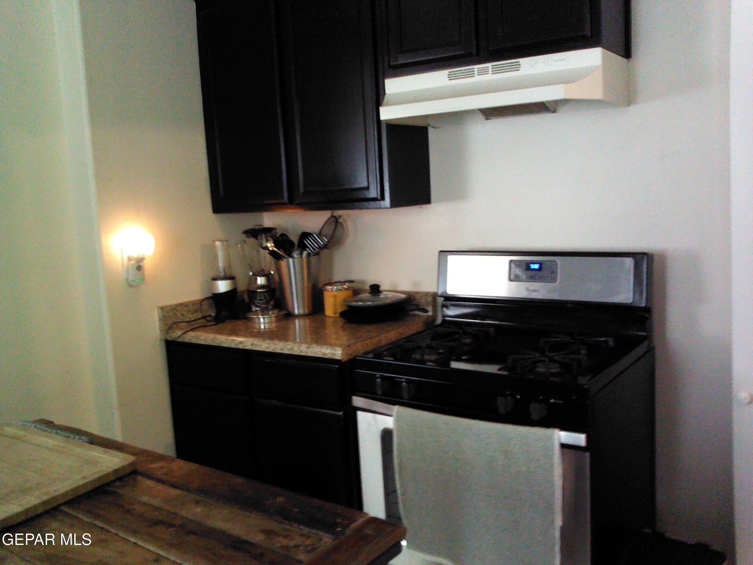 500 Tamarisk Street Anthony, TX 79821 - Photo 18 of 28 IMG_20081231_182217