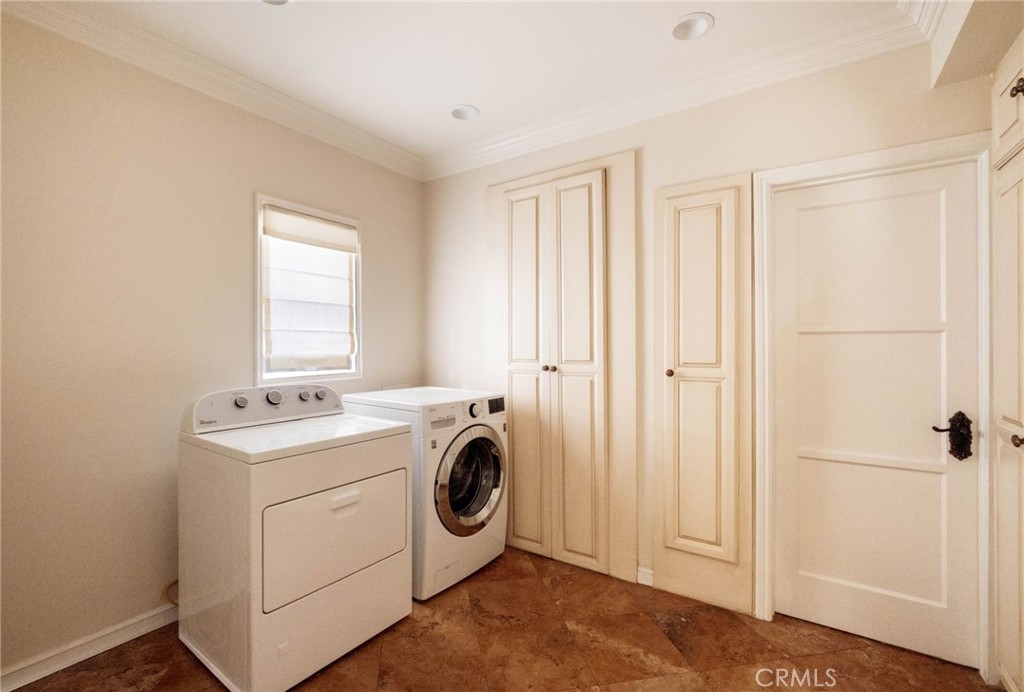 2454 Ridgeway Road San Marino, CA 91108 - Photo 18 of 34 LAUNDRY ROOM