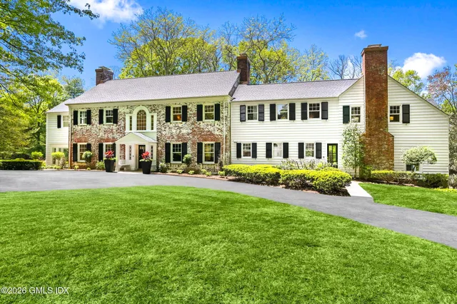 $7,495,000 | 530 Round Hill Road, Greenwich, CT 06831