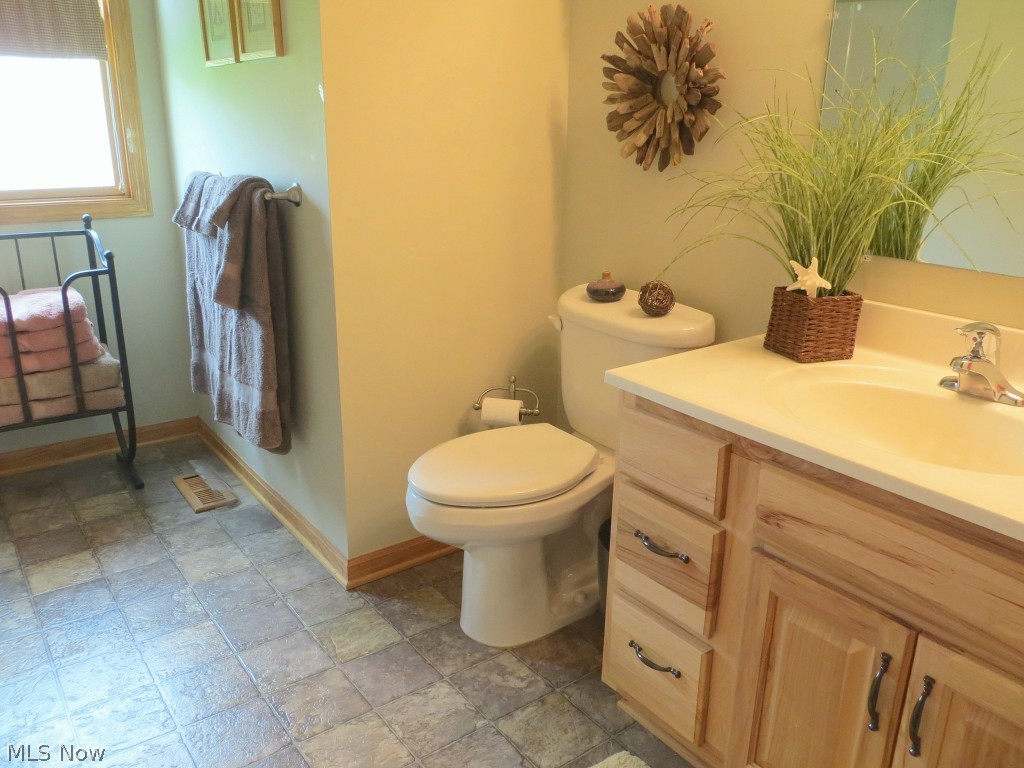 5081 Chillicothe Road Chagrin Falls, OH 44022 - Photo 19 of 25 Gallery Image 19
