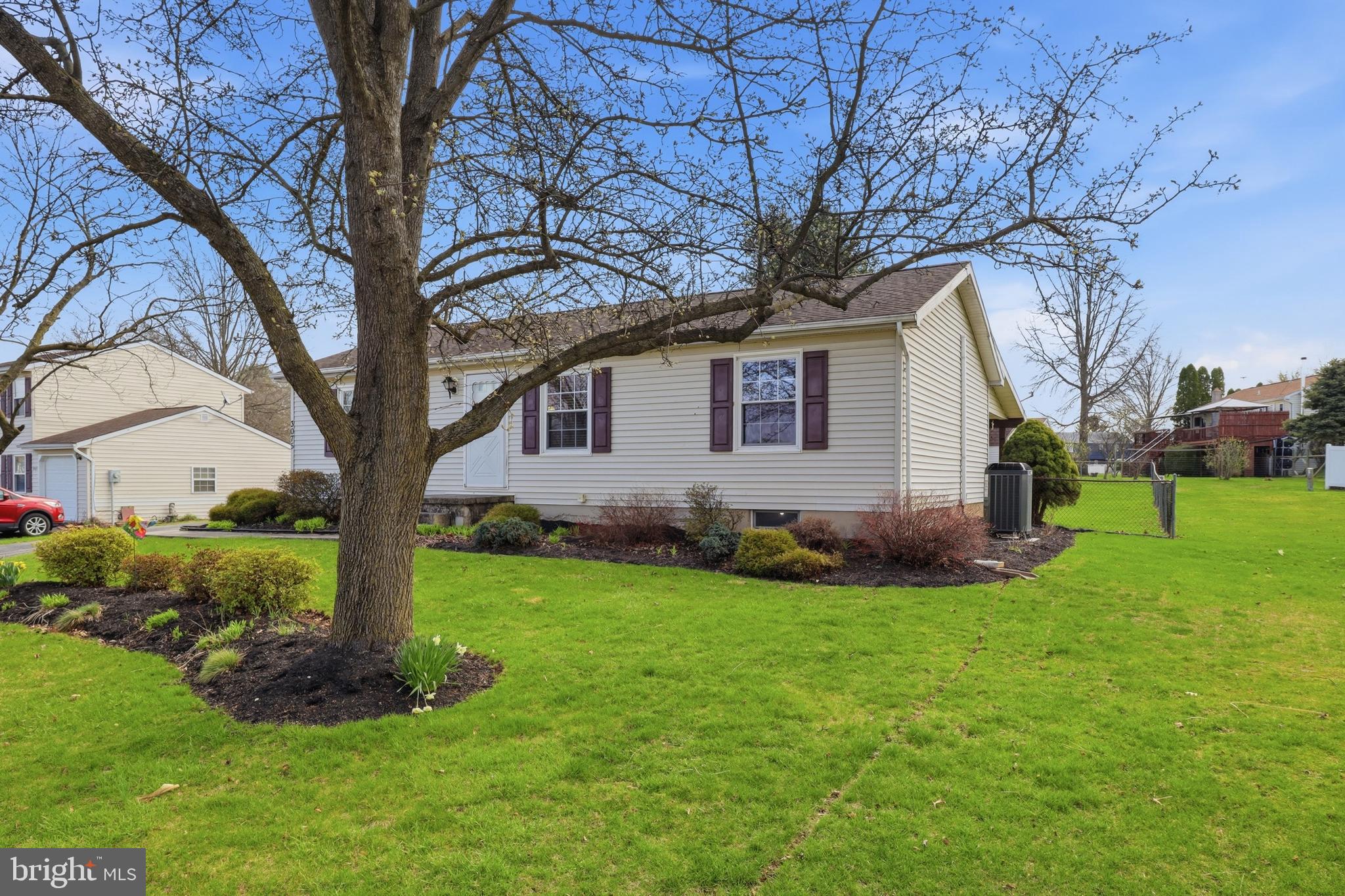 3075 Muirfield Road Dover, PA 17315 - Photo 2 of 53