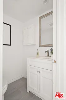 $1,695,000 | 2912 Montana Avenue, Unit 3, Santa Monica, CA 90403