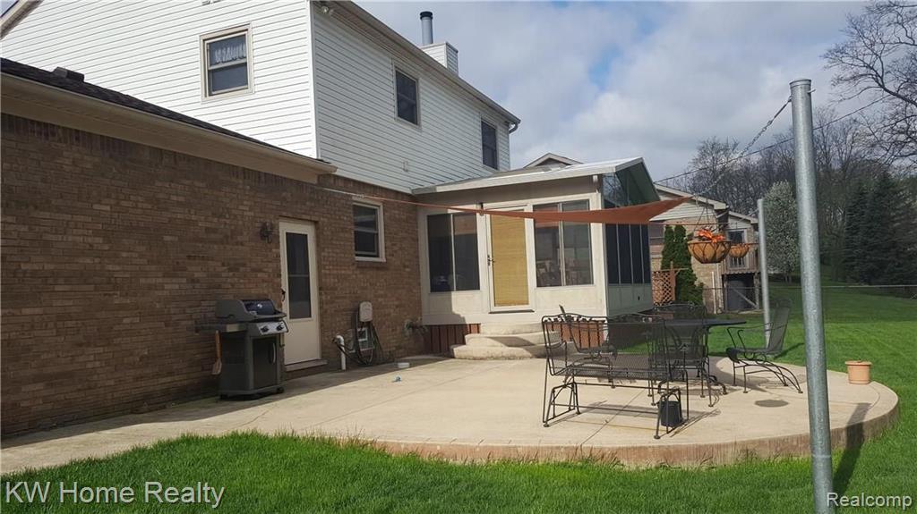 36650 West Eleven Mile Road Farmington, MI 48331 - Photo 15 of 36