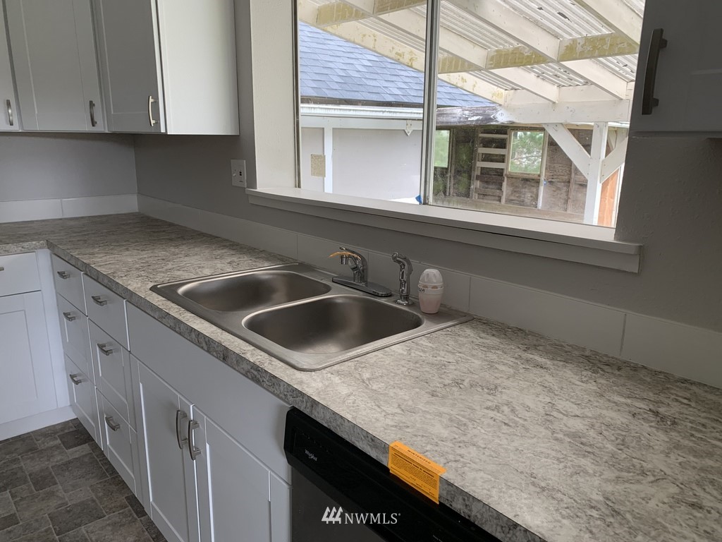3833 Wishkah Road Aberdeen, WA 98520 - Photo 14 of 22 Gallery Image 14
