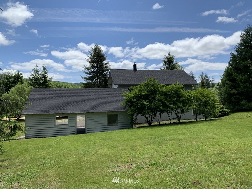 3833 Wishkah Road Aberdeen, WA 98520 - Photo 8 of 22 Gallery Image 8