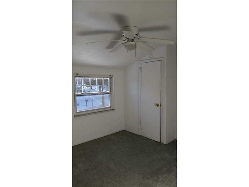 9 Highbury Road Cheswick, PA 15024 - Photo 14 of 19 Bedroom.