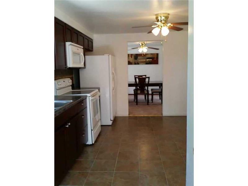 9 Highbury Road Cheswick, PA 15024 - Photo 9 of 19 Kitchen.