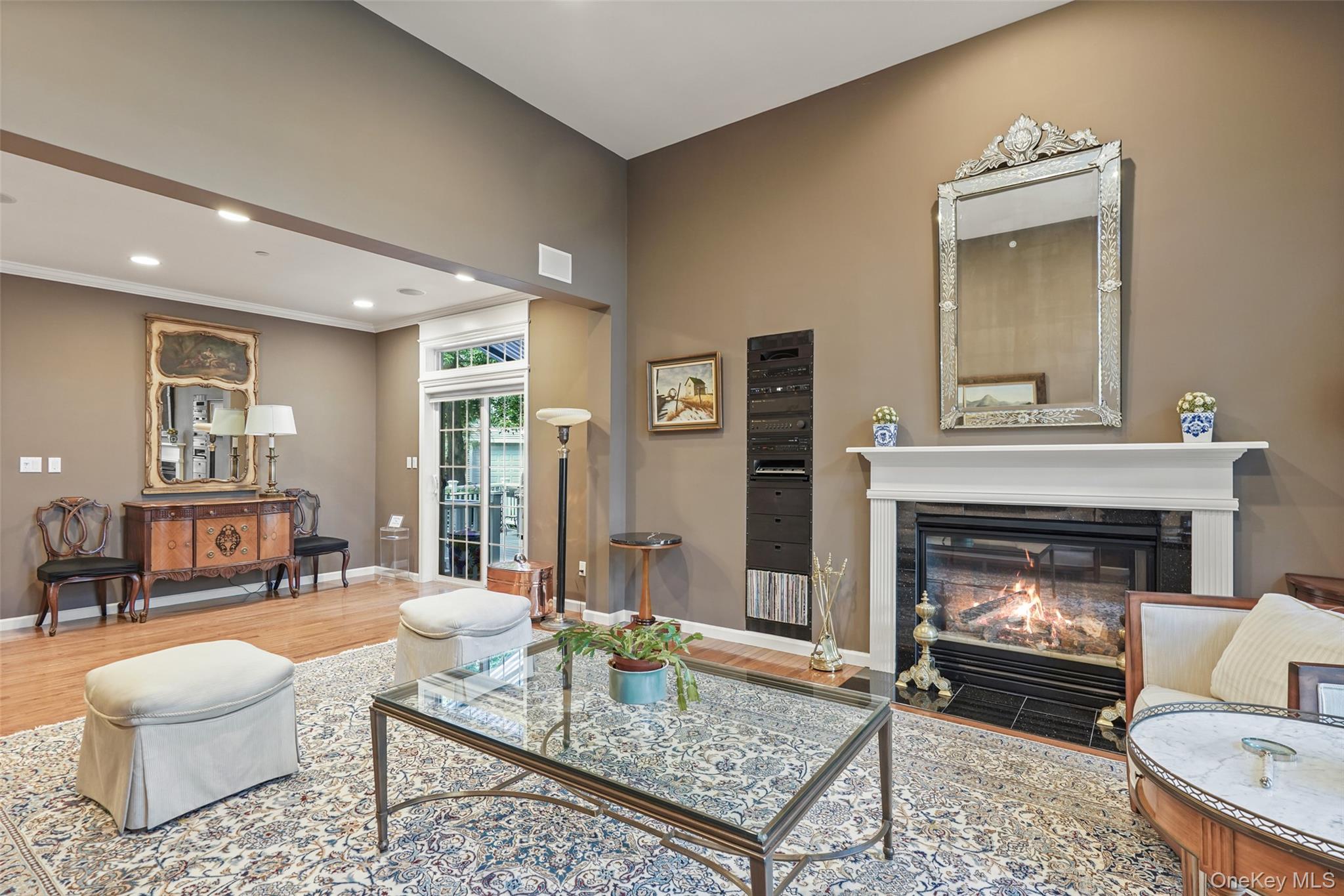 2 Heirloom Court Rye Brook, NY 10573 - Photo 4 of 37 Living Room