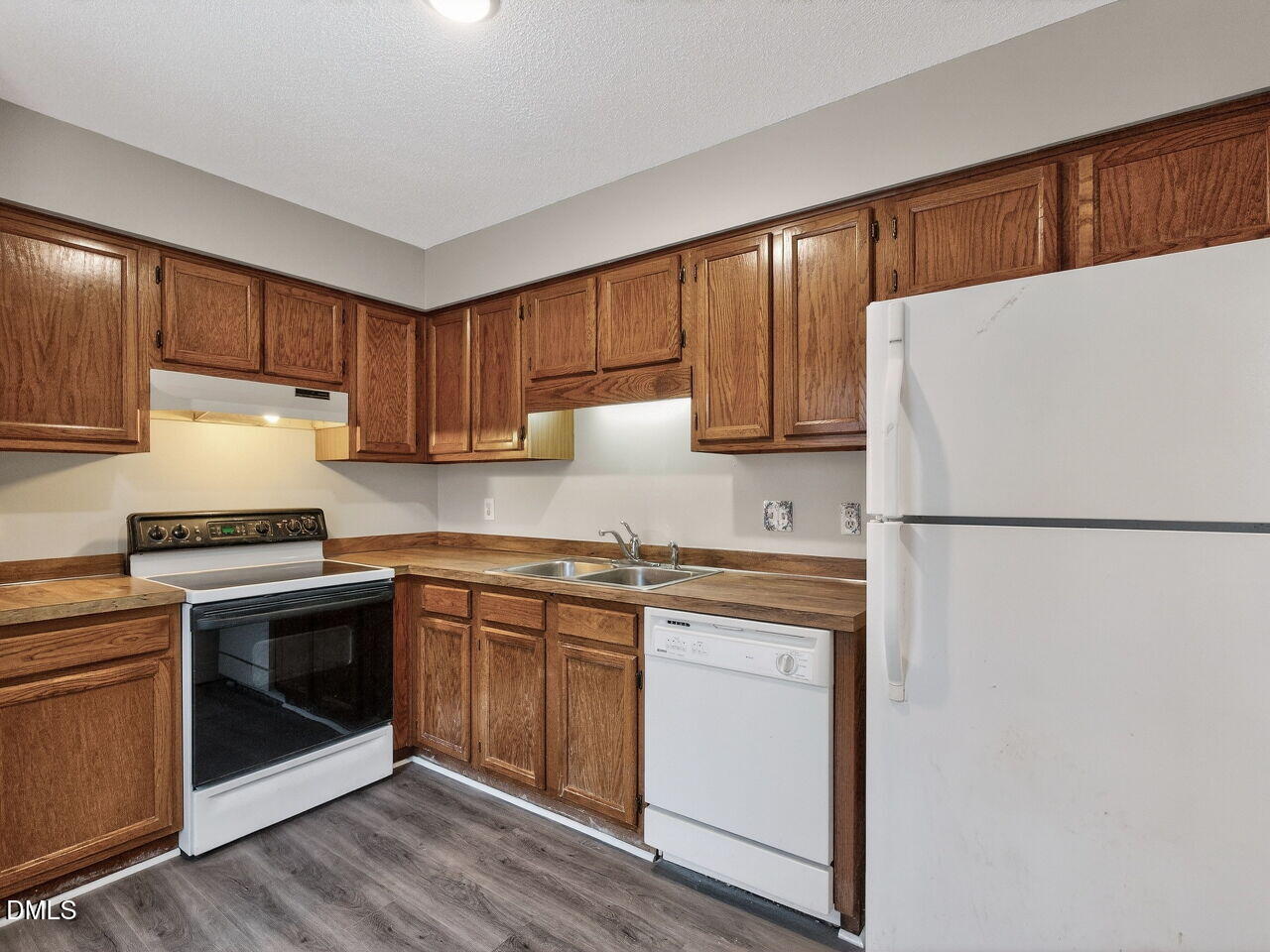 1313 Dylan Heath Court Raleigh, NC 27608 - Photo 13 of 23 014-1280x960-kitchen