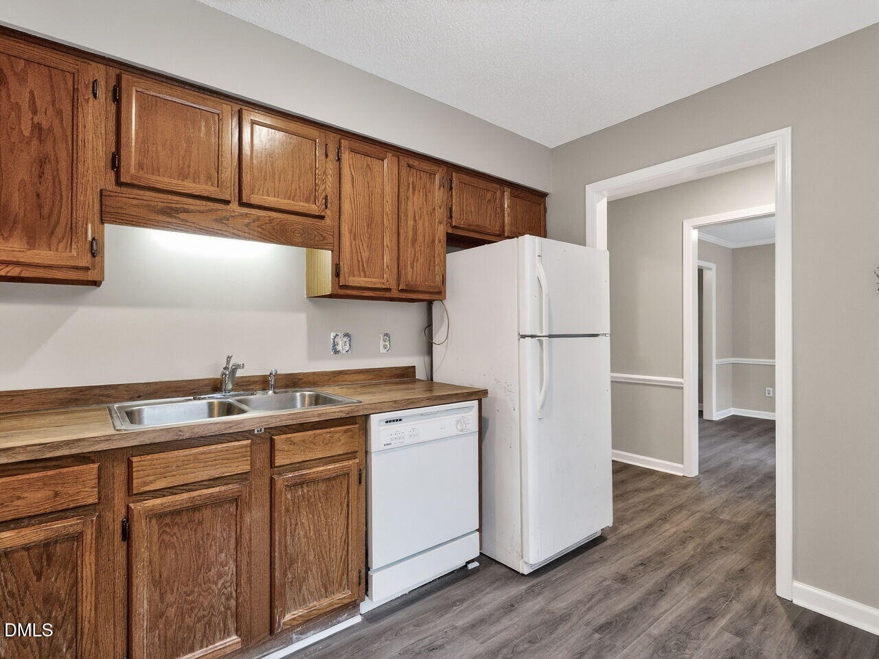 1313 Dylan Heath Court Raleigh, NC 27608 - Photo 14 of 23 015-1280x960-kitchen