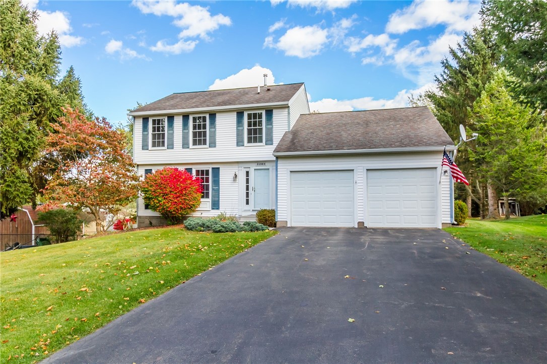 3261 Evergreen Circle Walworth, NY 14568 - Photo 2 of 27